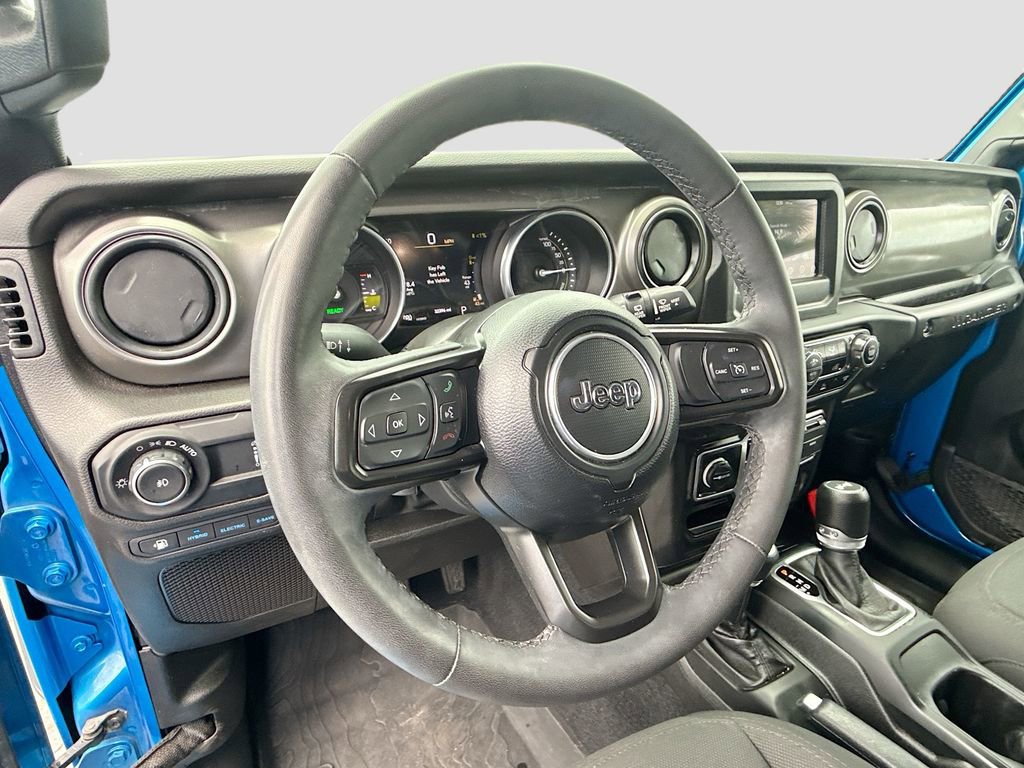 Used 2023 Jeep Wrangler Unlimited AWD/4WD image 12