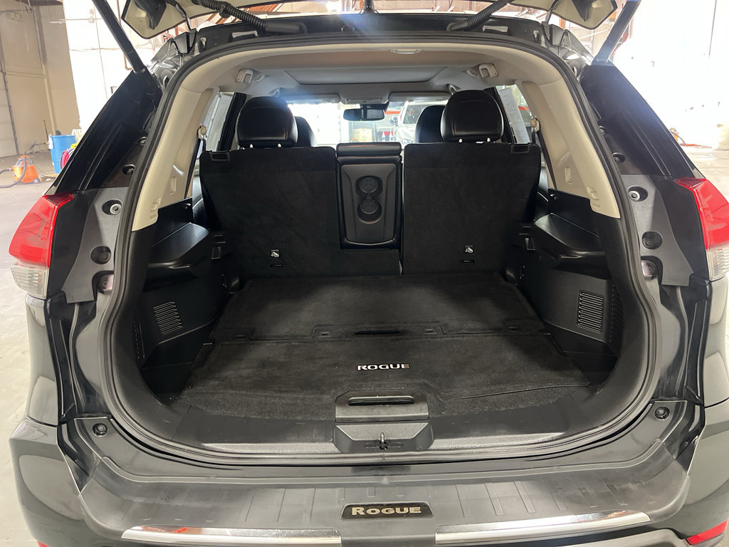 Used 2018 Nissan Rogue SL w/ Premium Package AWD/4WD image 24