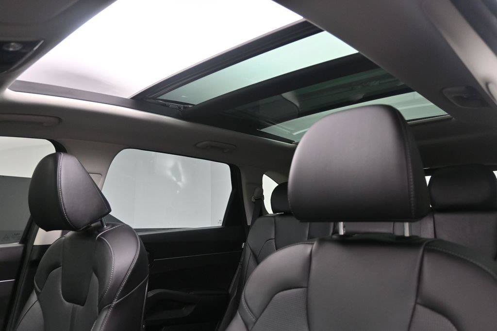 Used 2025 Kia Sorento S w/ Panoramic Sunroof Package FWD image 20