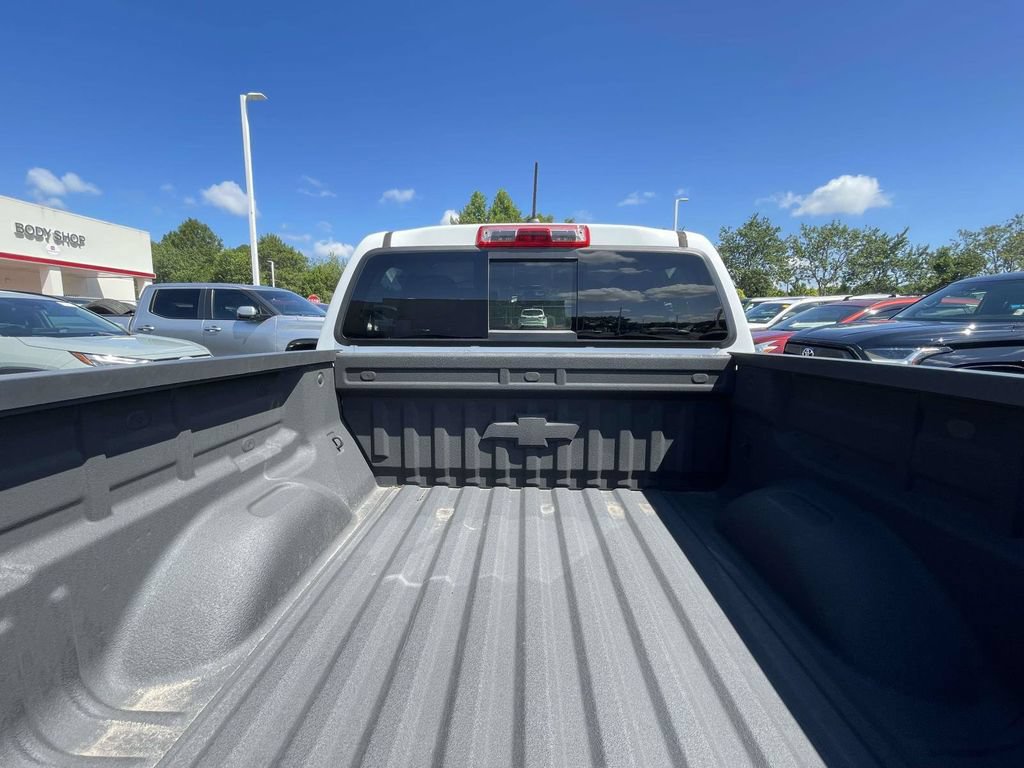 Used 2022 Chevrolet Colorado LT w/ LT Convenience Package AWD/4WD image 13