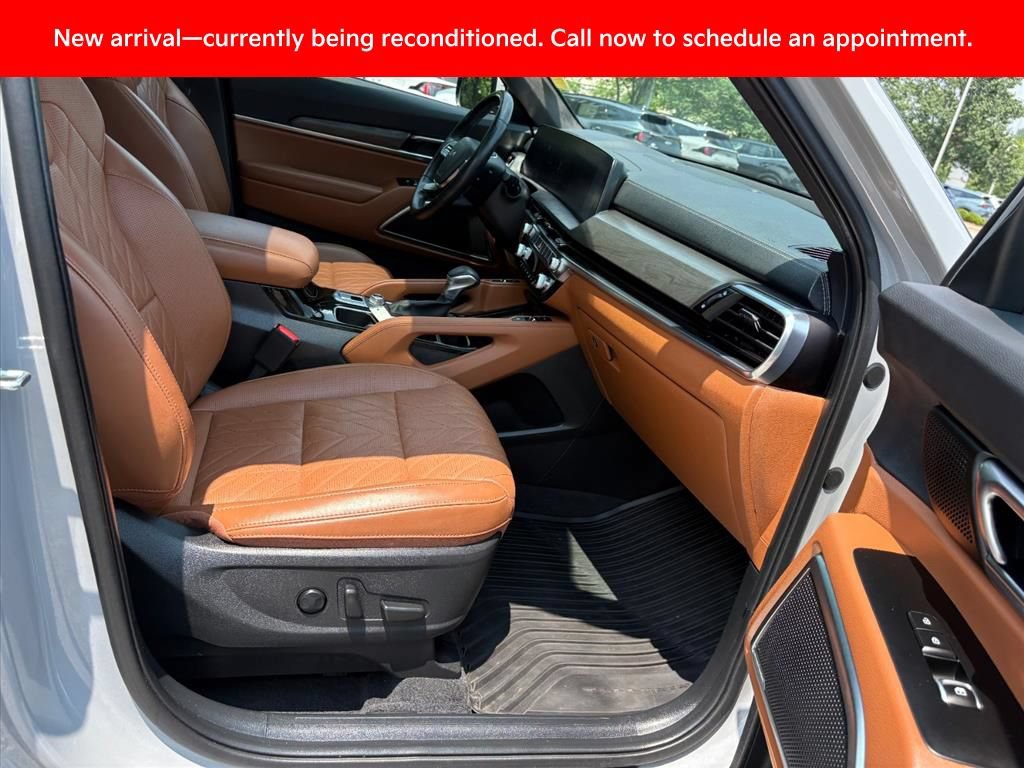 Certified 2025 Kia Telluride SX Prestige X-Line AWD/4WD image 21