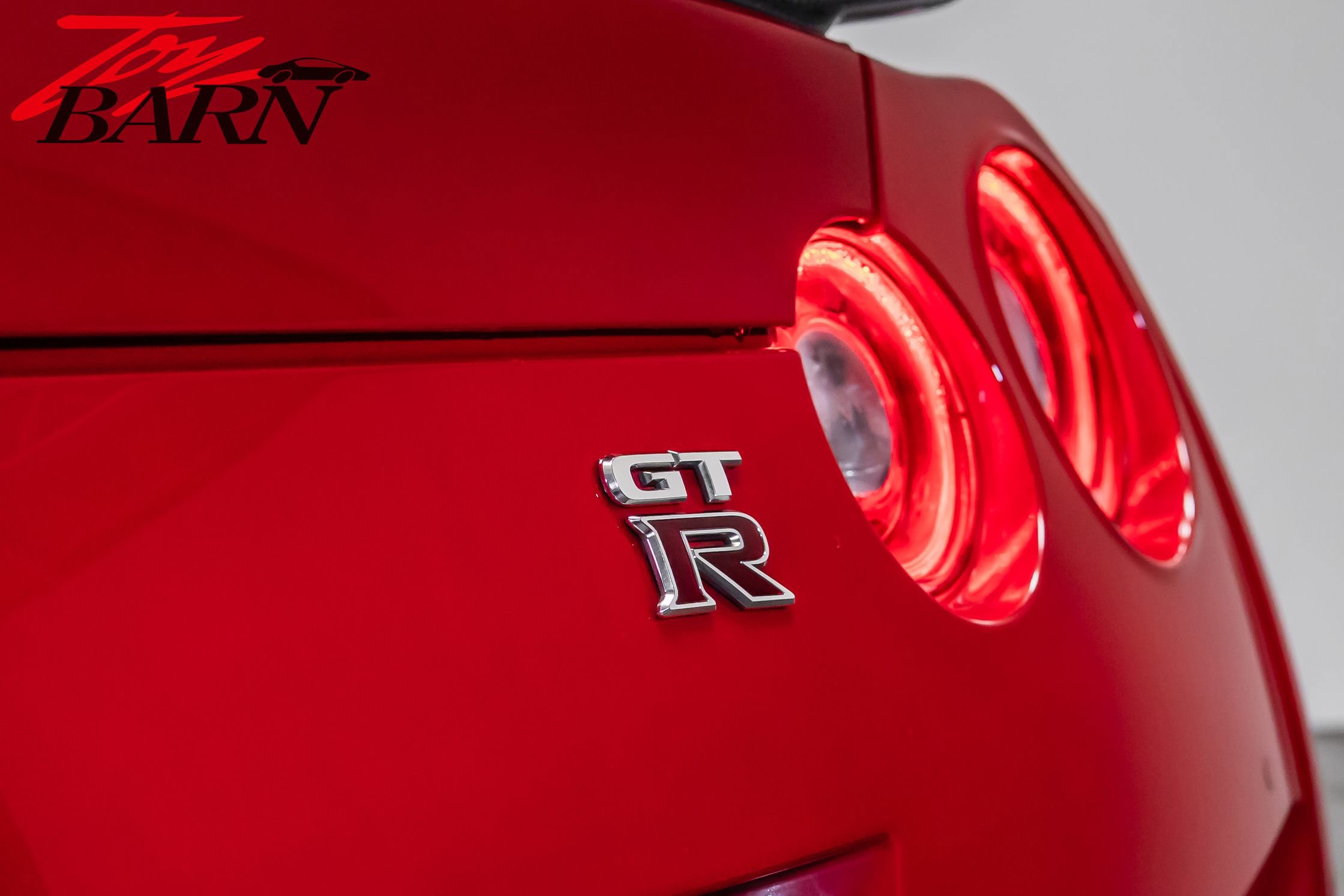 Used 2018 Nissan GT-R Premium image 13