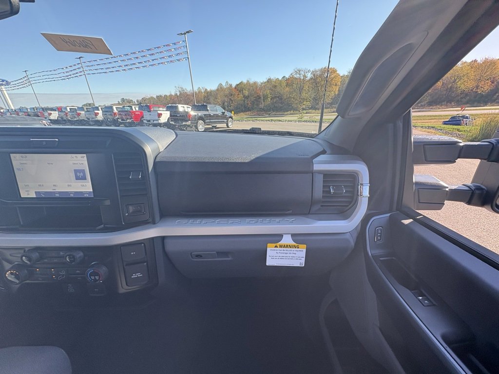 New 2026 Ford F350 XLT w/ FX4 Off-Road Package AWD/4WD image 30