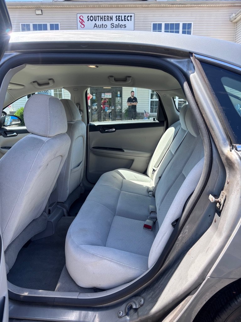 Used 2007 Chevrolet Impala LS FWD image 11