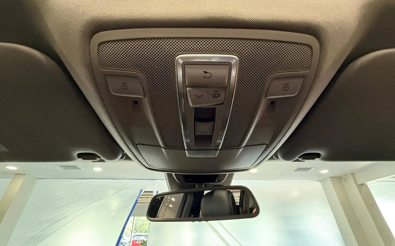 Used 2013 Mercedes-Benz GL 550 4MATIC image 26