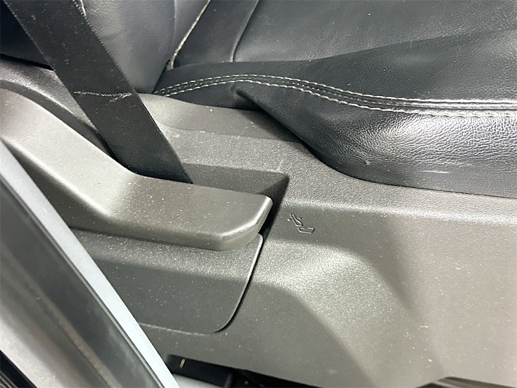 Used 2019 Ford Transit 350 XLT image 22
