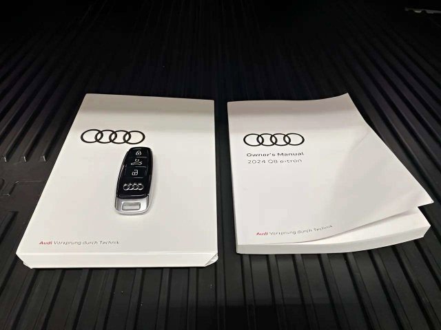 Used 2024 Audi Q8 e-tron Premium Plus w/ Premium Plus Package AWD/4WD image 9