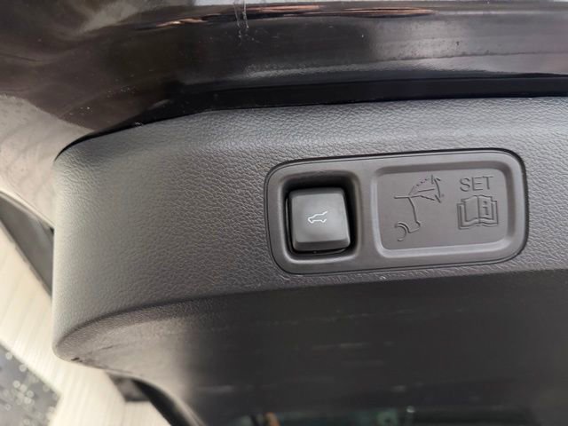 Used 2024 Ford Expedition Limited AWD/4WD image 22