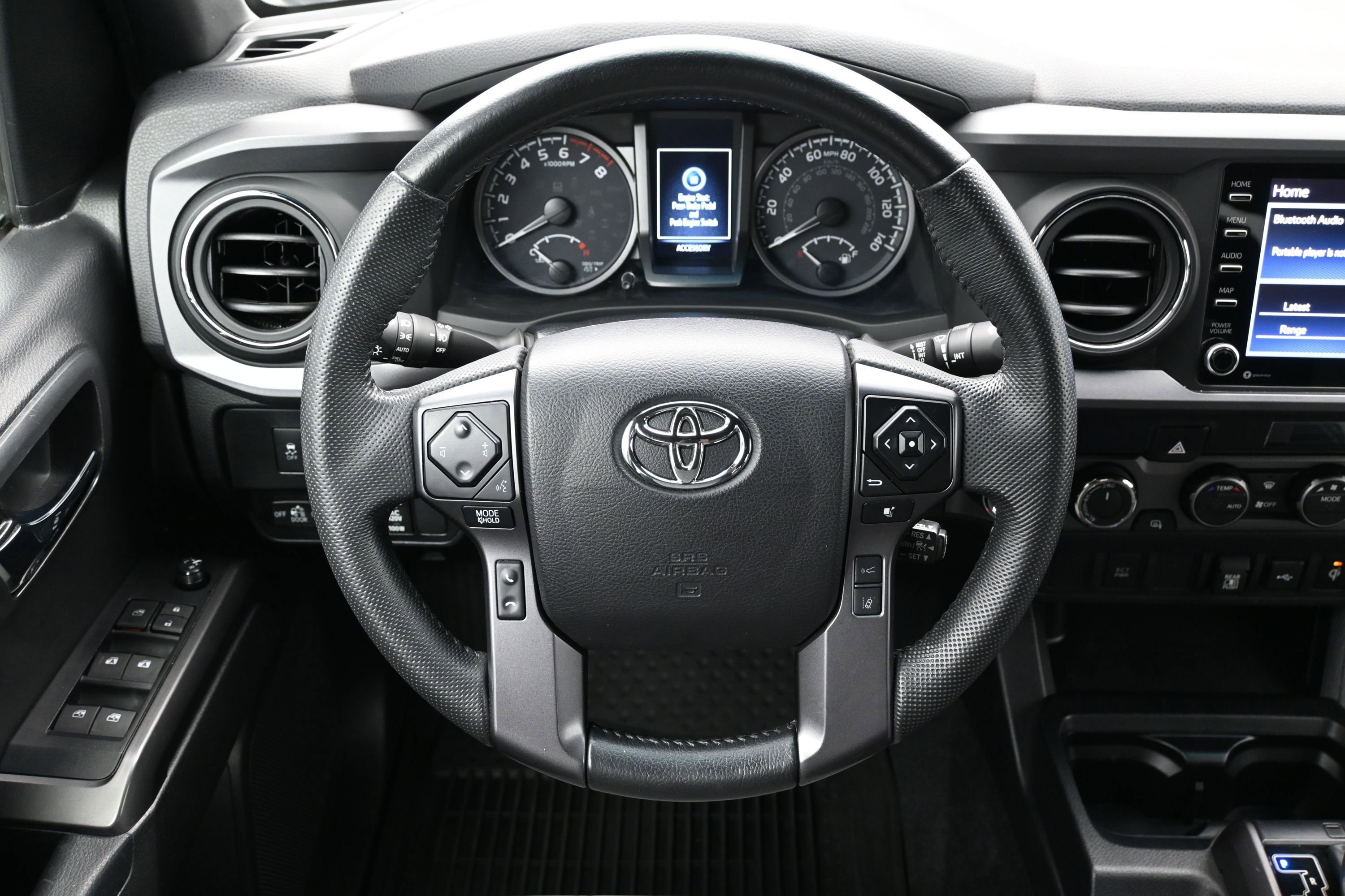 Used 2022 Toyota Tacoma TRD Off-Road AWD/4WD image 15