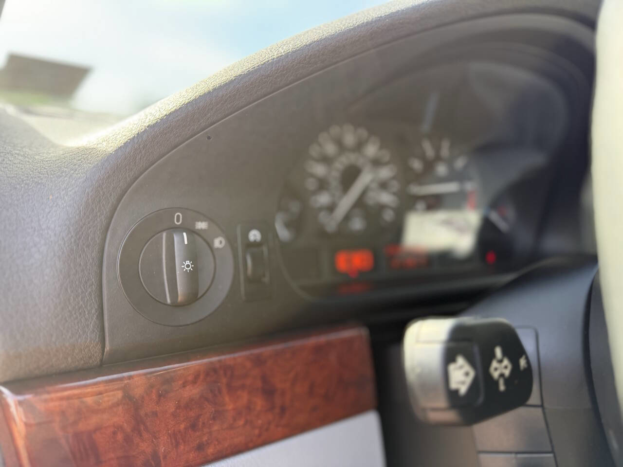 Used 2001 BMW 525i Sedan RWD image 17