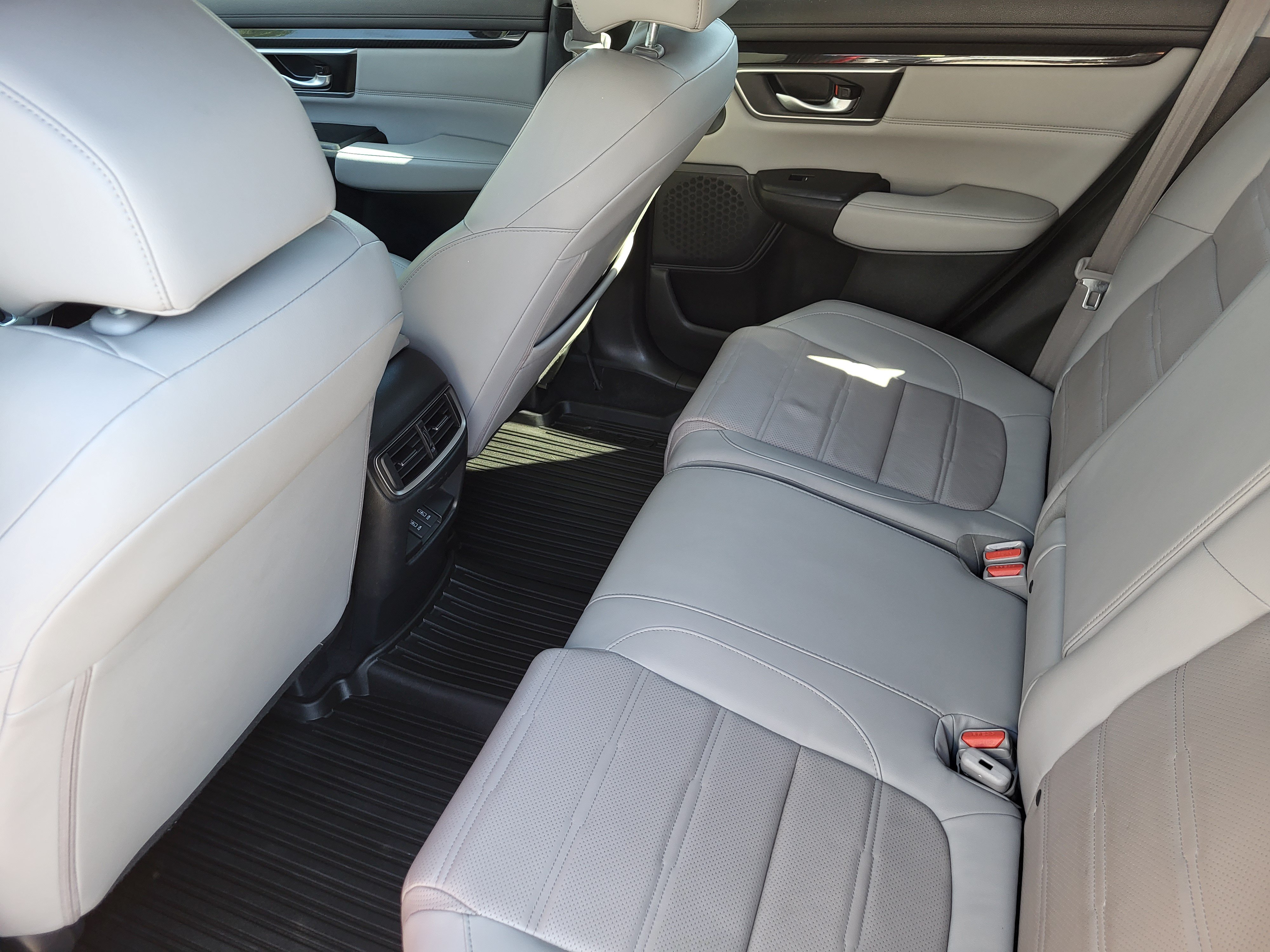 Used 2022 Honda CR-V Touring image 24