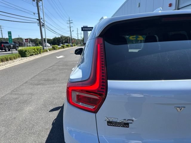 Certified 2025 Volvo XC40 B5 Core AWD/4WD image 10