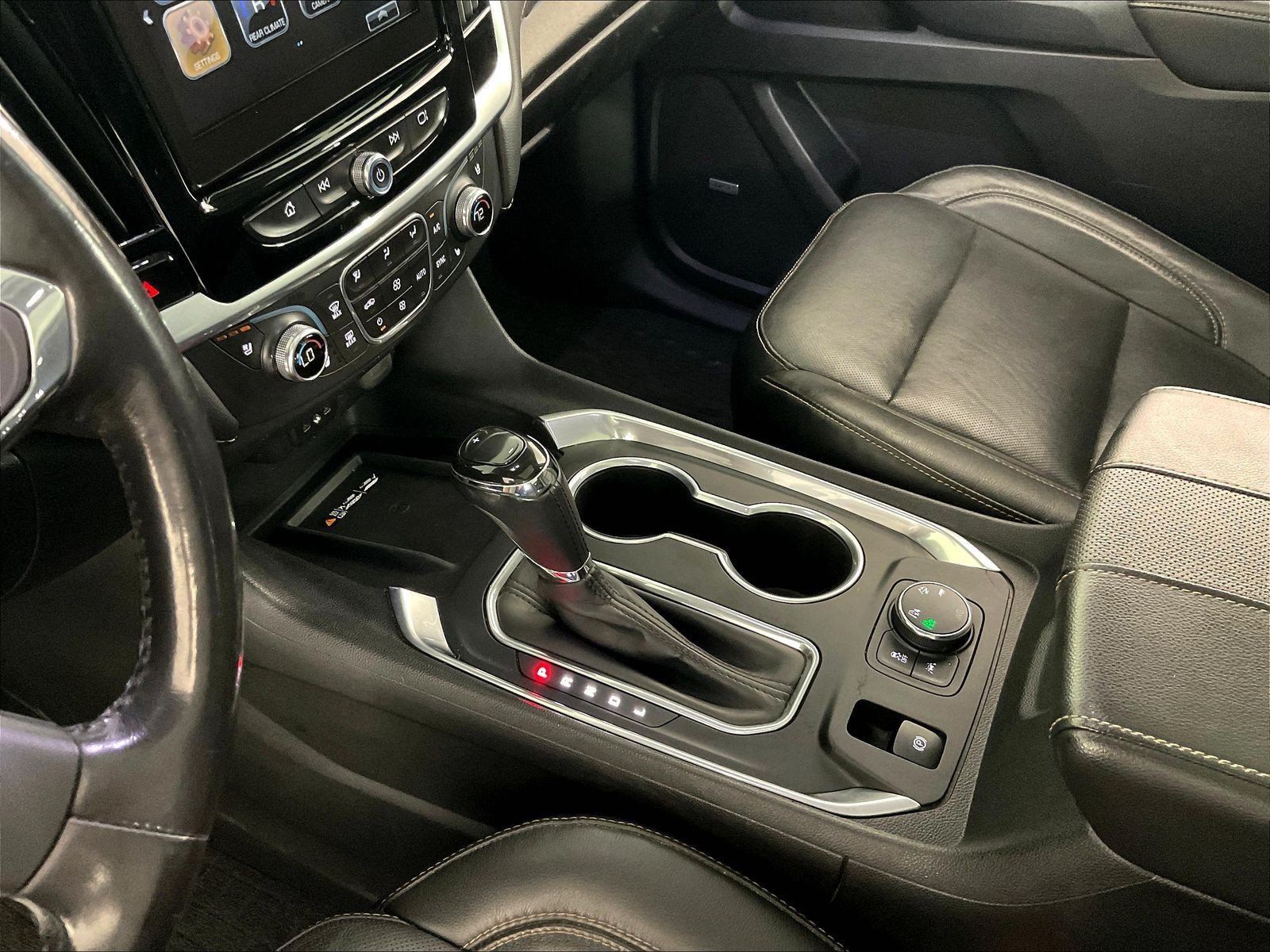 Used 2019 Chevrolet Traverse Premier w/ Redline Edition AWD/4WD image 18