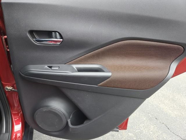 Used 2020 Nissan Kicks SR FWD image 21