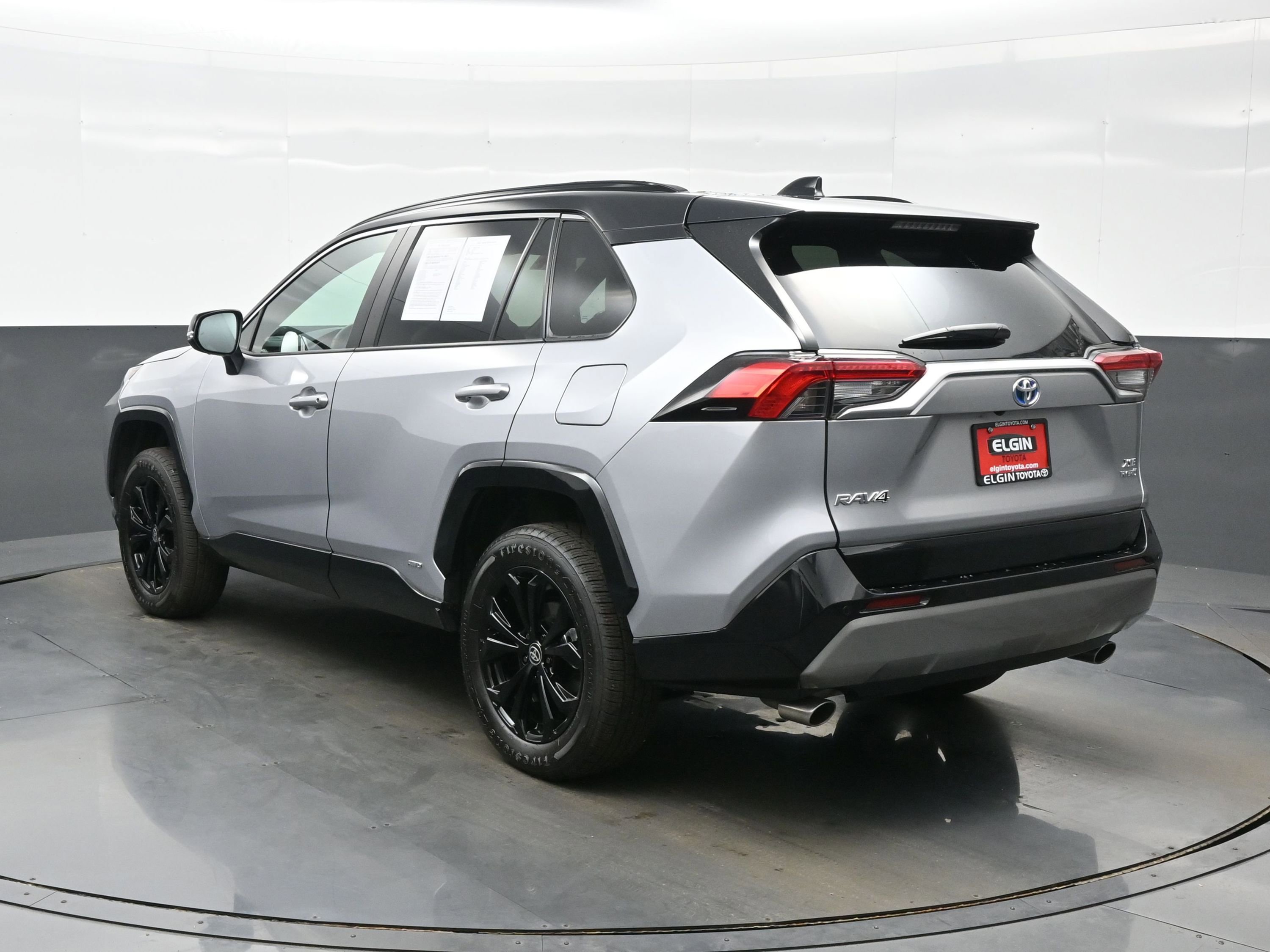 Used 2024 Toyota RAV4 XSE w/ Advanced Technology Package AWD/4WD image 4