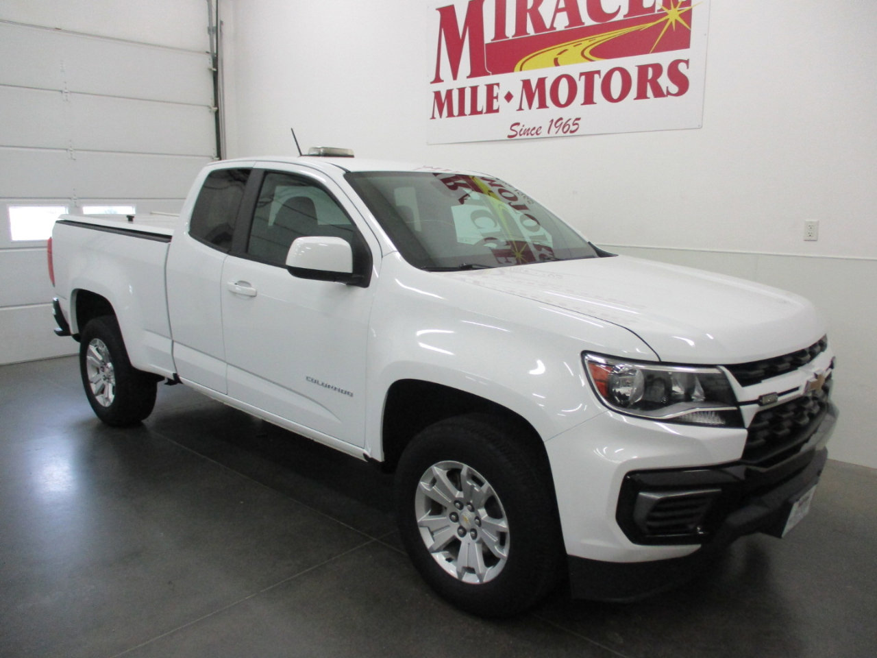 Used 2022 Chevrolet Colorado LT w/ Fleet Safety Package image 1
