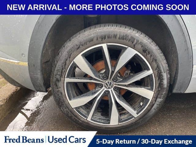 Used 2024 Volkswagen Atlas Cross Sport SEL Premium R-Line image 15
