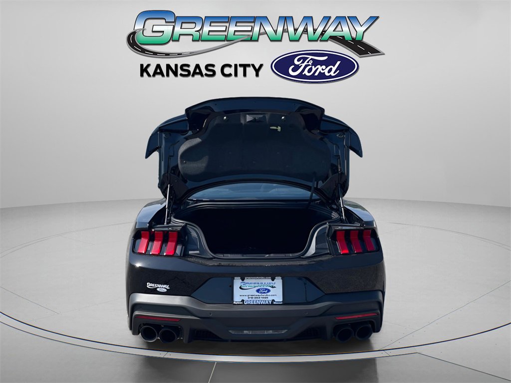 New 2025 Ford Mustang Dark Horse image 7