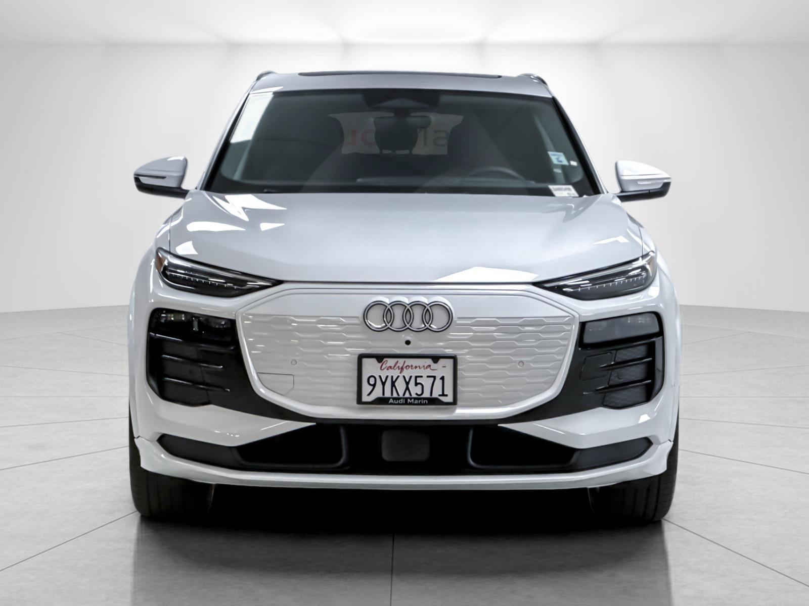 Certified 2025 Audi Q6 e-tron Premium Plus AWD/4WD image 8