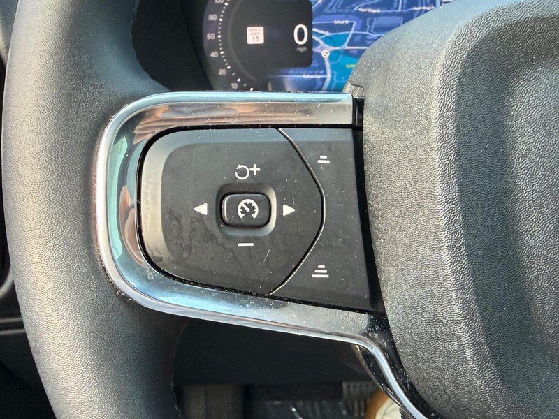 Used 2024 Volvo XC40 B5 Ultimate w/ Protection Package Premier AWD/4WD image 19