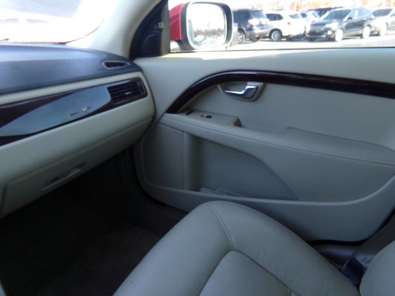 Used 2014 Volvo XC70 3.2 w/ Climate Package image 67