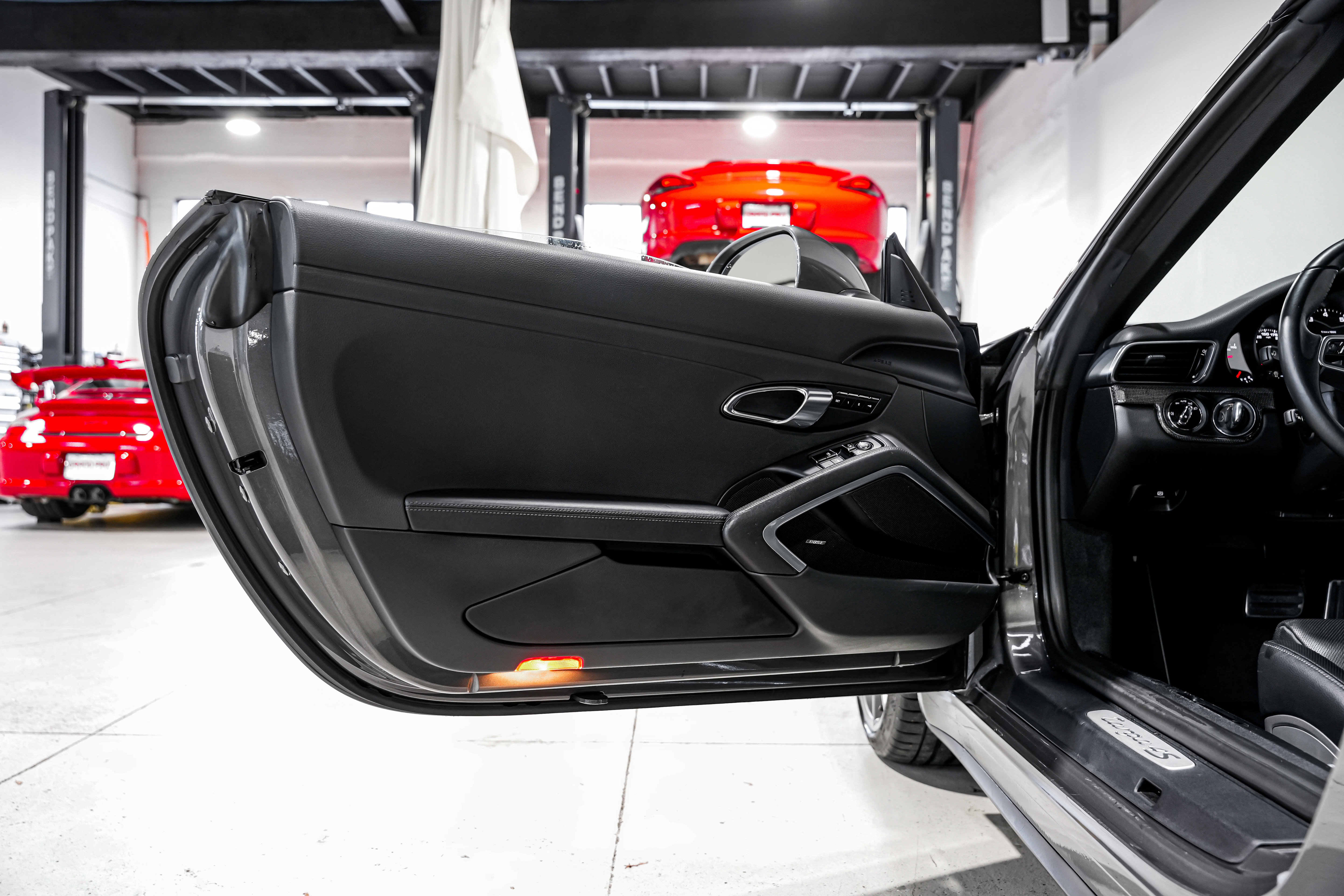 Used 2017 Porsche 911 Targa 4S image 24