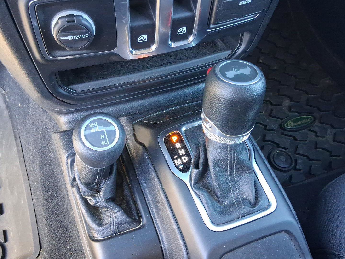 Used 2020 Jeep Wrangler Sport AWD/4WD image 19