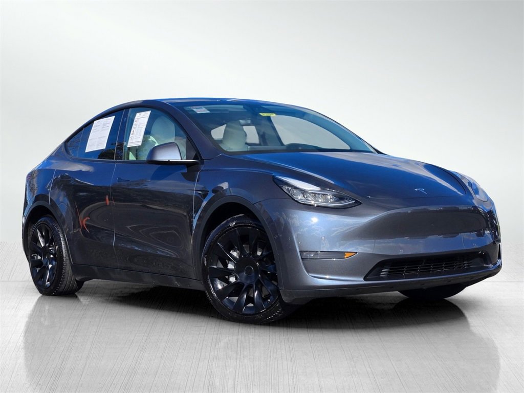 Used 2021 Tesla Model Y Long Range image 1