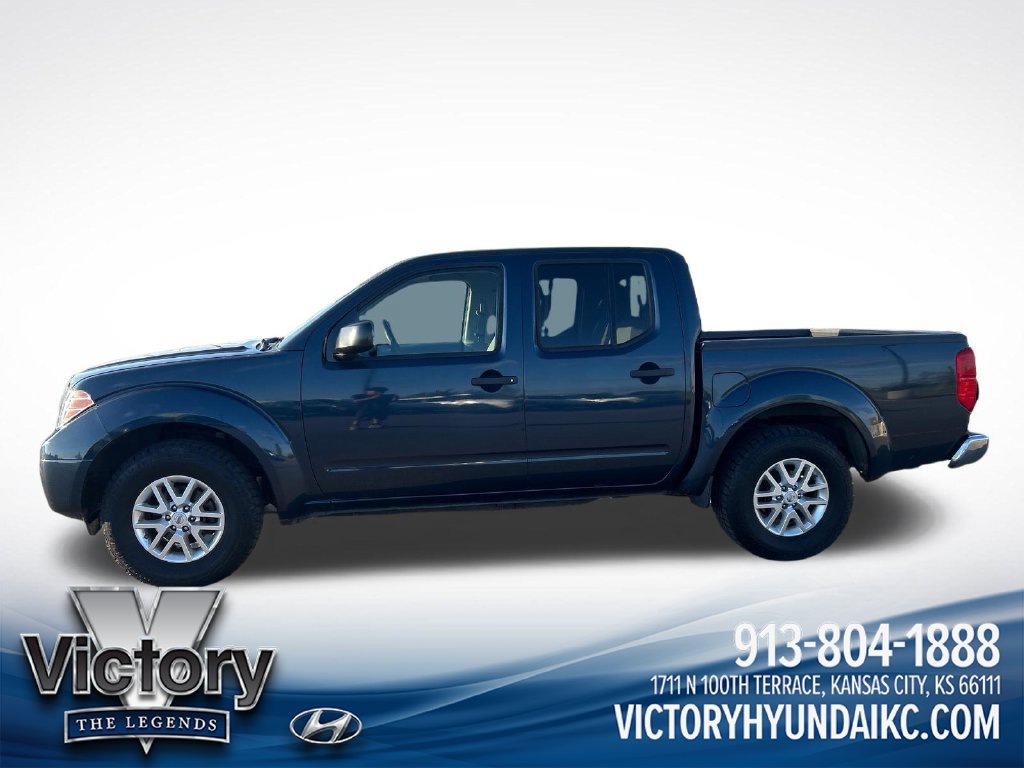 Used 2019 Nissan Frontier SV RWD image 2