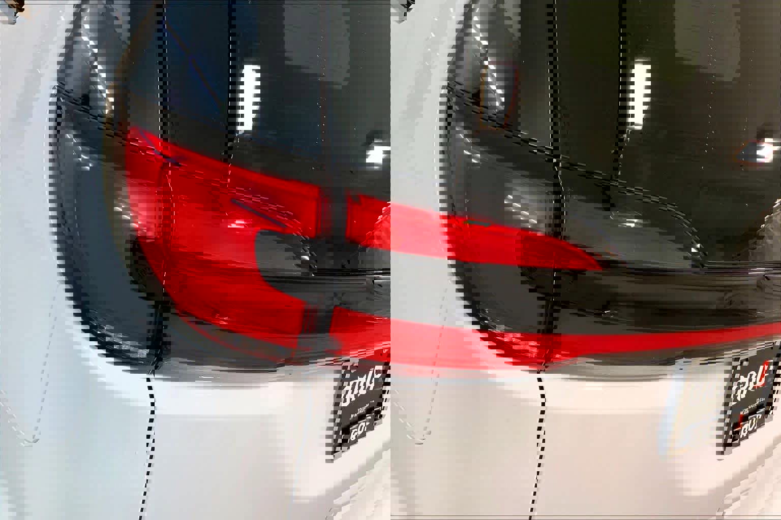 Used 2023 Chrysler Pacifica Touring-L w/ S Appearance Package image 28