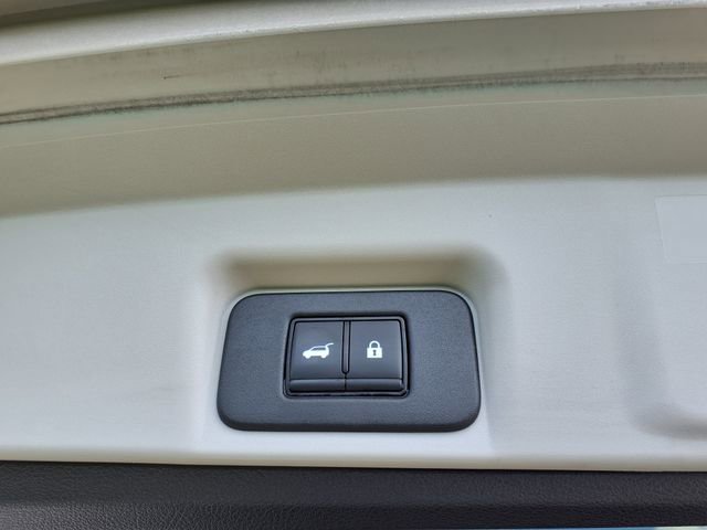 Used 2023 Nissan Ariya FWD image 13
