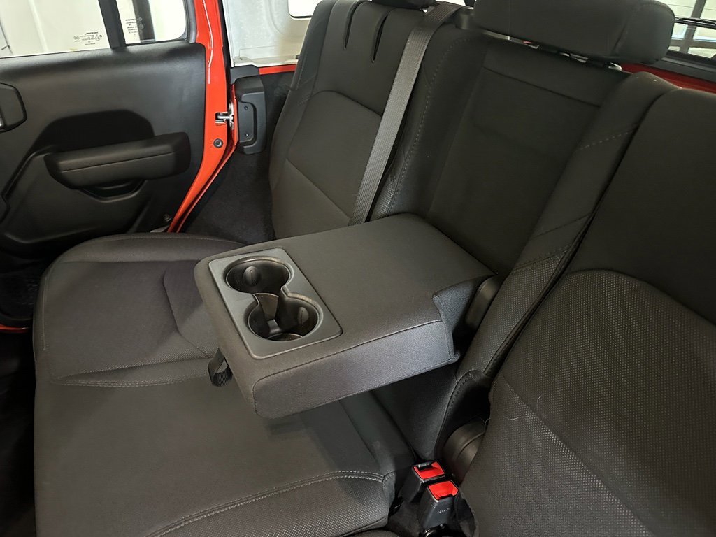 Used 2023 Jeep Wrangler Unlimited w/ Cold Weather Group image 32