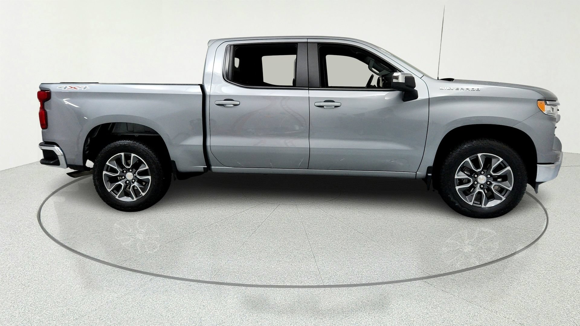 Certified 2024 Chevrolet Silverado 1500 LT AWD/4WD image 6