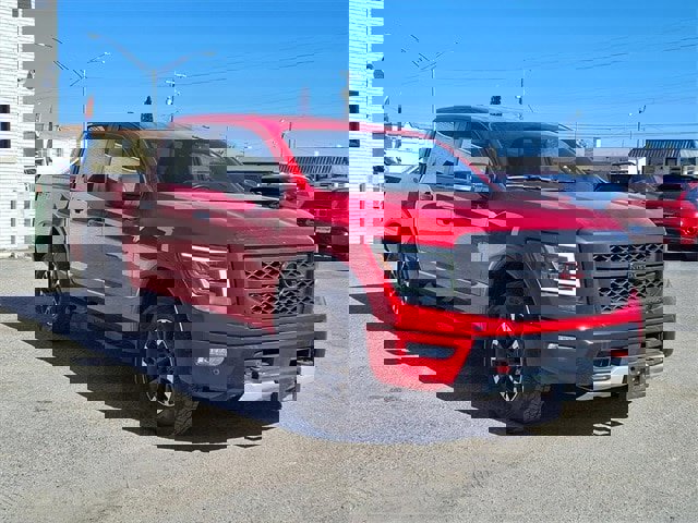 Used 2023 Nissan Titan PRO-4X w/ Pro-4x Convenience Package image 23