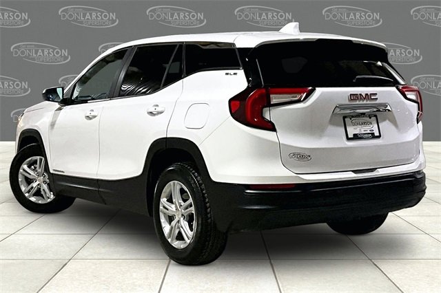 Used 2023 GMC Terrain SLE image 5