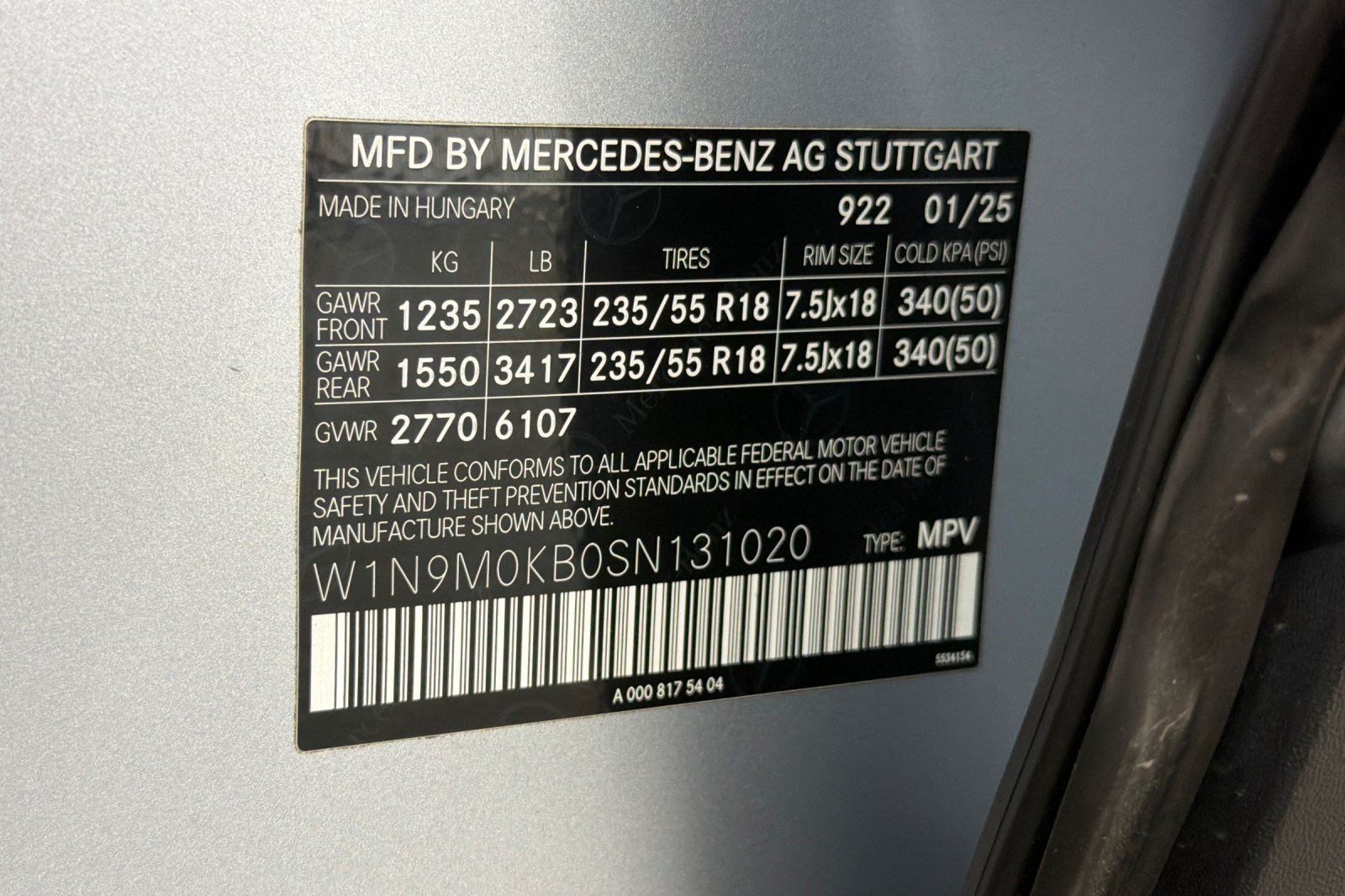 Used 2025 Mercedes-Benz EQB 300 4MATIC w/ Driver Assistance Package image 28