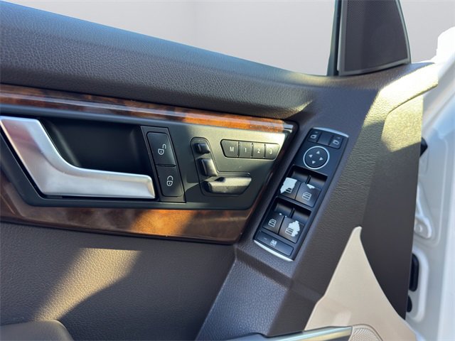 Used 2015 Mercedes-Benz GLK 350 4MATIC image 12