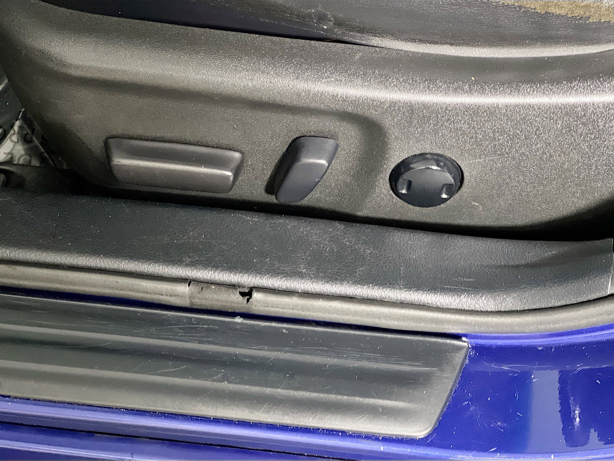 Used 2015 Toyota Camry SE image 16