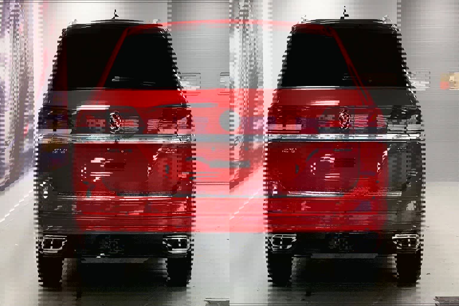 Used 2023 Volkswagen Atlas SEL Premium image 5