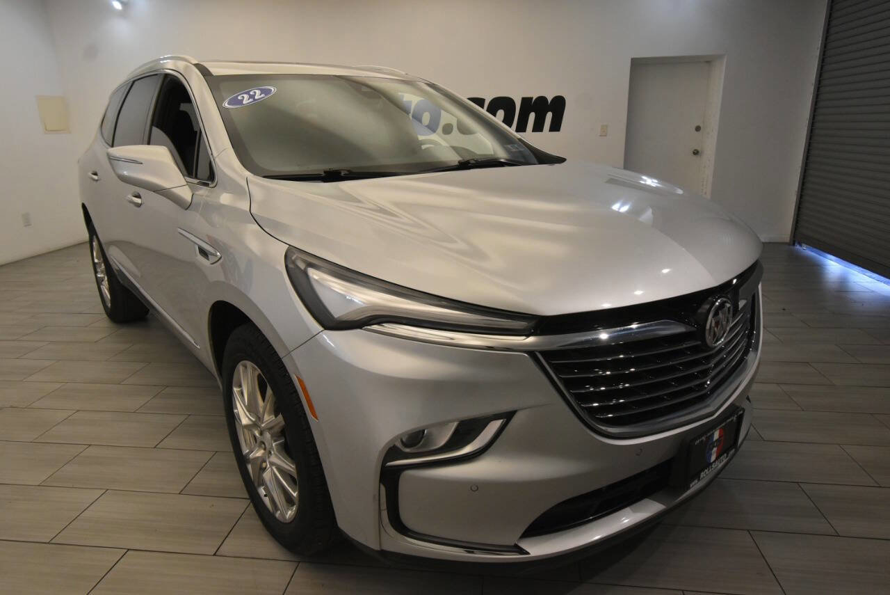 Used 2022 Buick Enclave Essence w/ Experience Buick Package image 7