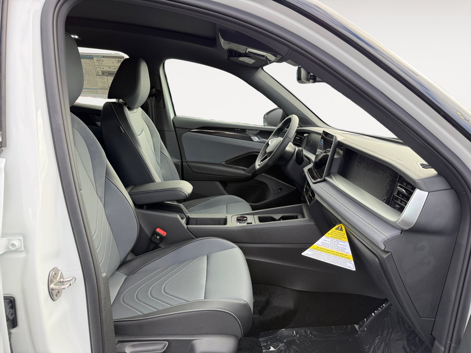 New 2026 Volkswagen Tiguan SE R-Line AWD/4WD image 19