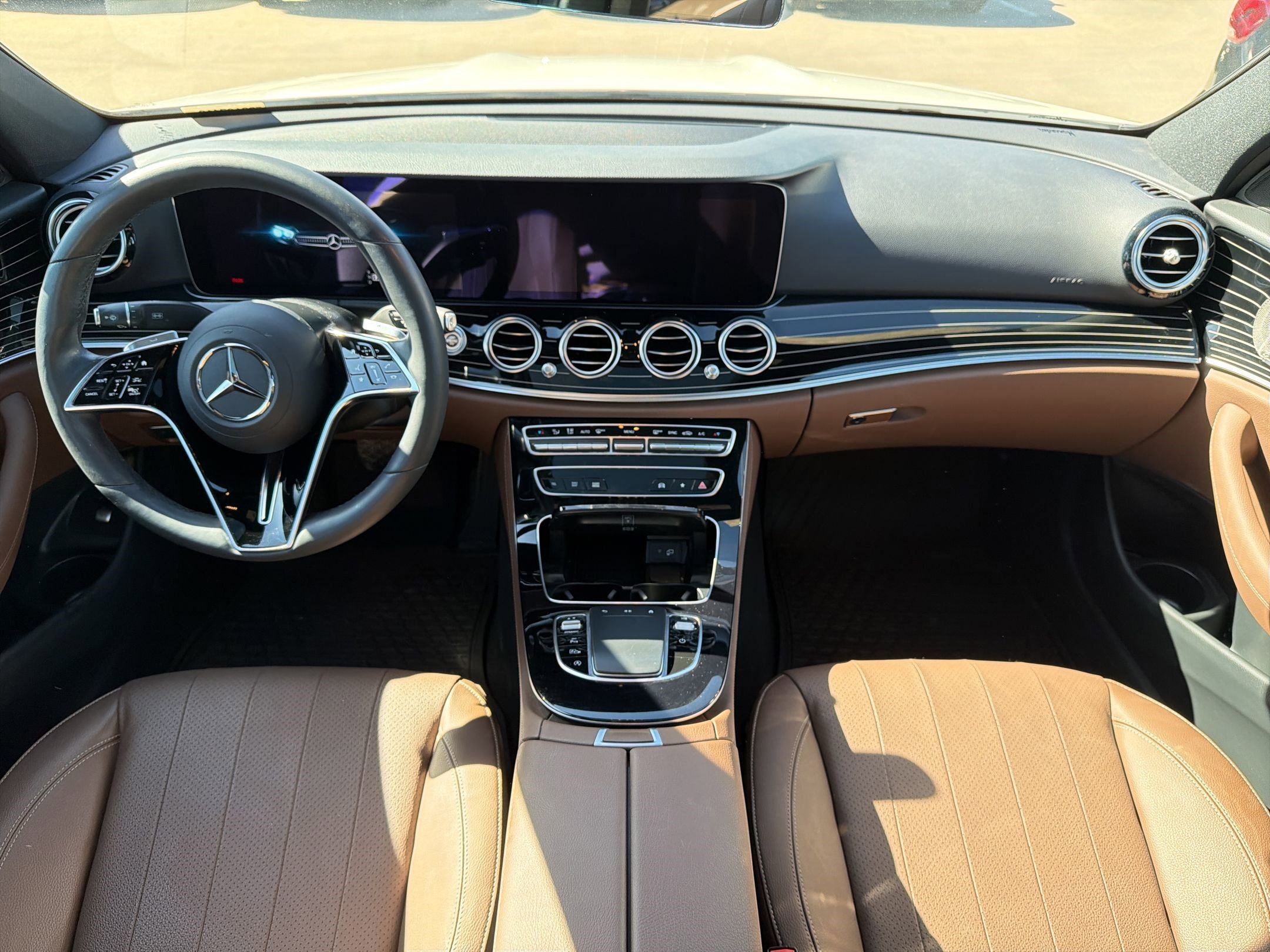 Used 2023 Mercedes-Benz E 350 4MATIC Sedan image 17