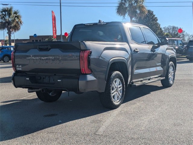 Used 2022 Toyota Tundra SR5 w/ SR5 Convenience Package image 3