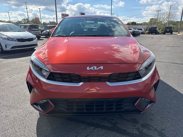 Used 2023 Kia Forte GT-Line image 2