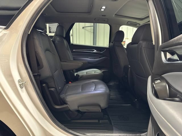 Used 2020 Buick Enclave Essence w/ Sound and Sites Package AWD/4WD image 24