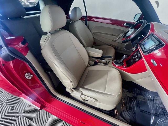 Used 2019 Volkswagen Beetle 2.0T S FWD image 29