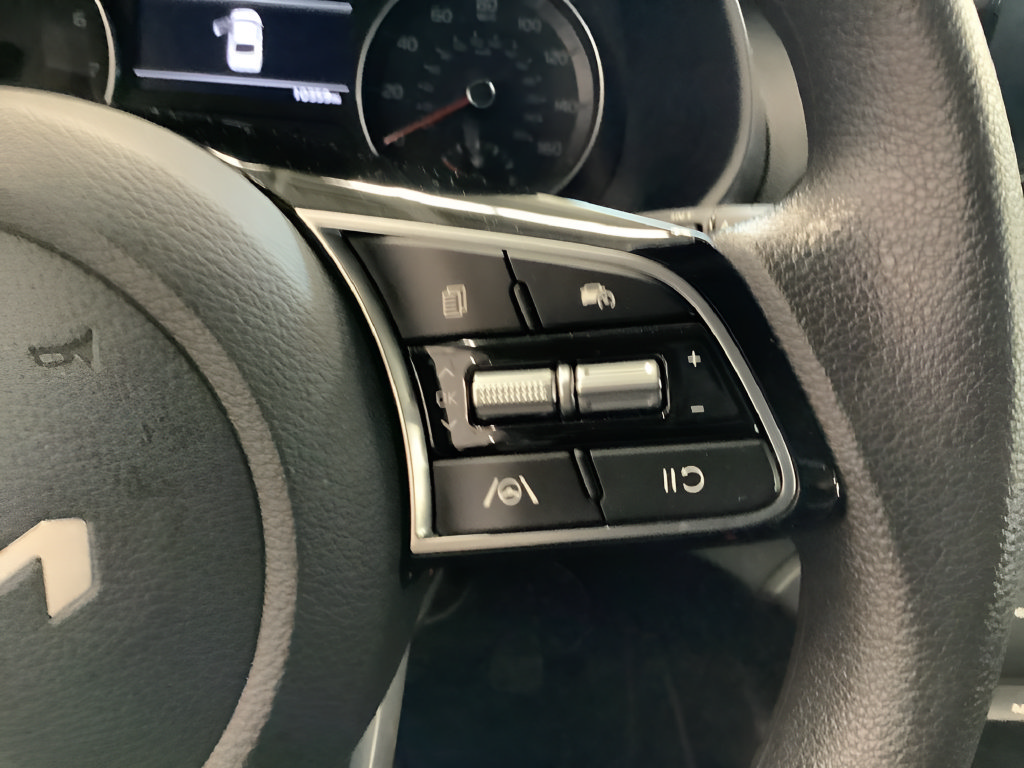 Certified 2024 Kia Forte LXS FWD image 17