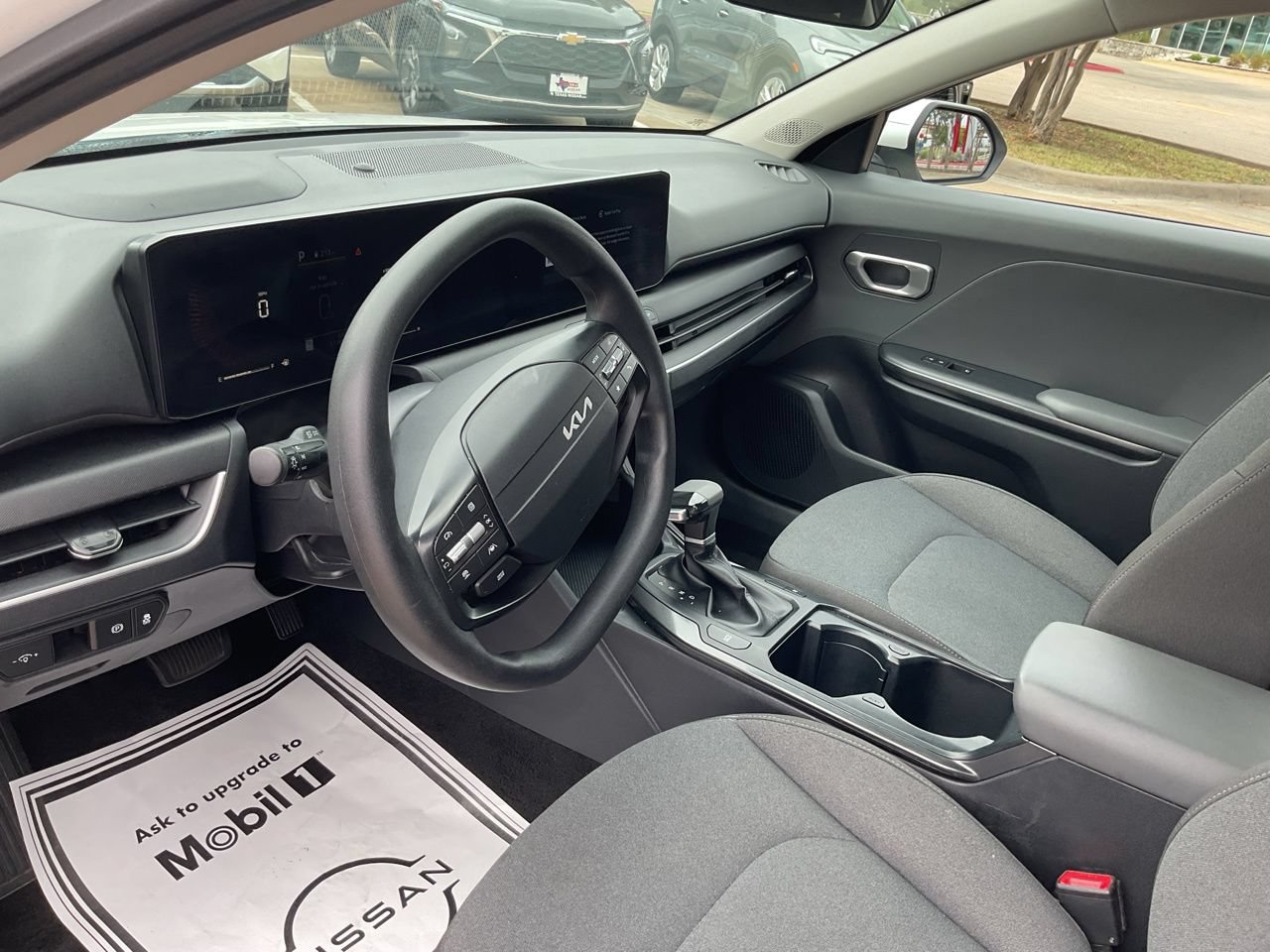 Used 2025 Kia K4 FWD image 21