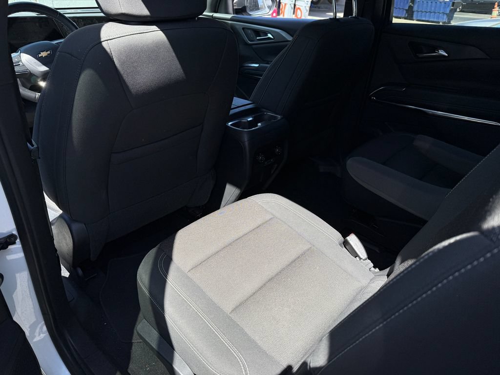 Used 2024 Chevrolet Traverse LT FWD image 24