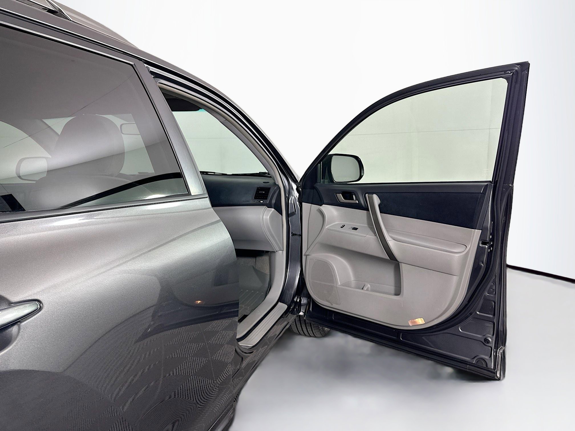 Used 2008 Toyota Highlander Sport image 30